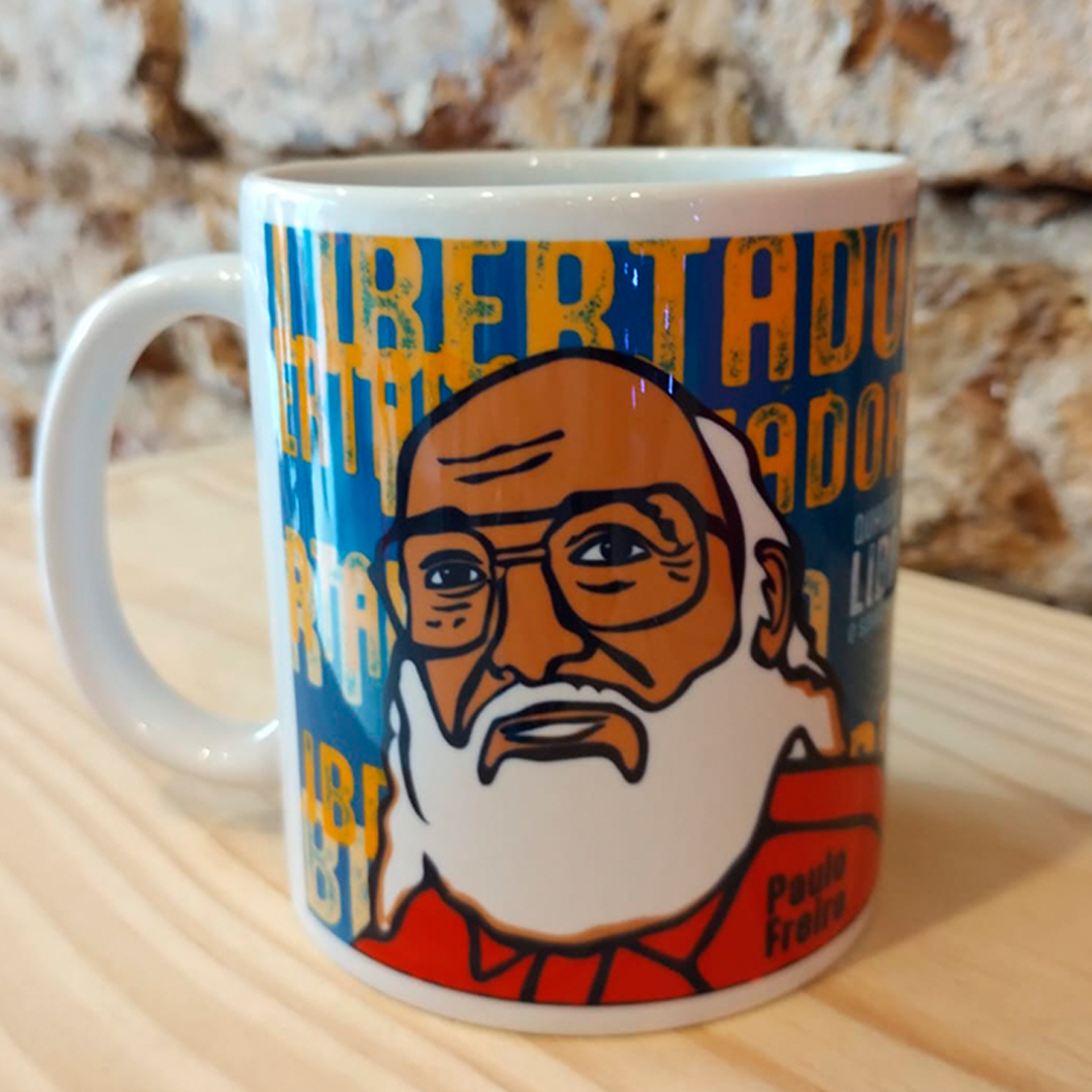 Caneca Paulo Freire