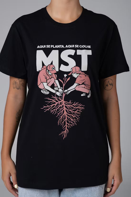 Camiseta MST Planta e Colhe Chico Rei