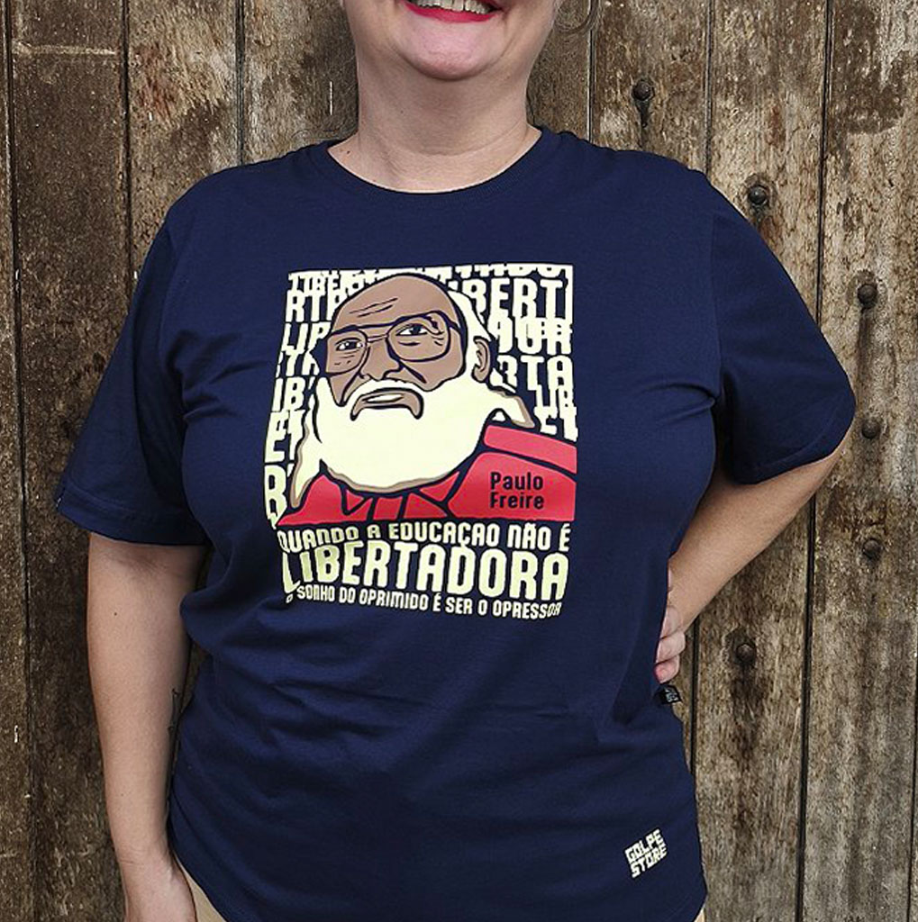 Camiseta Paulo Freire Educação Libertadora