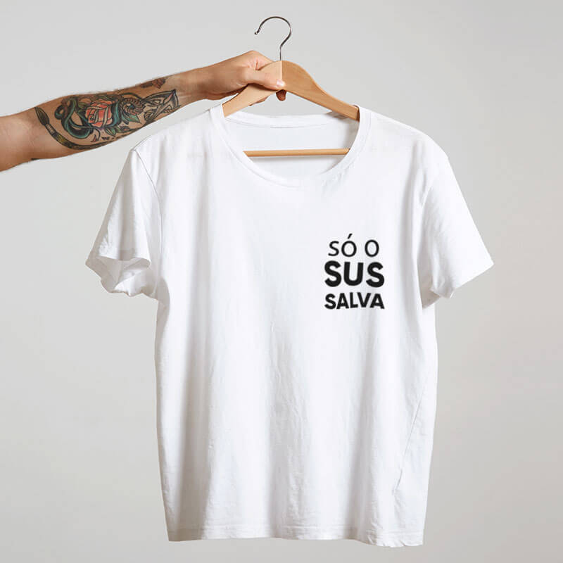 Camiseta de algodão Só o SUS Salva, Escudo